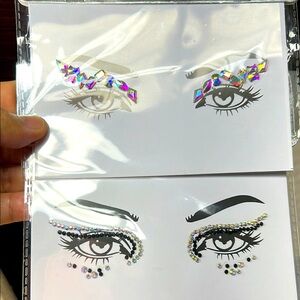 🖤NWT💕Icing Skin gems x 2